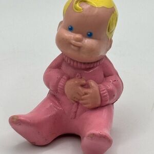 Fisher-Price Loving Family Dollhouse Girl Baby Doll Sitting Figure Blonde